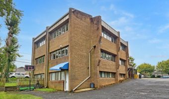 4200 DANIELS Ave, Annandale, VA 22003