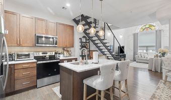 2132 Sarah St 102, Airville, PA 15203