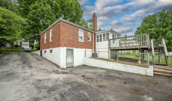 7040 Rhodes Ave, Affton, MO 63123