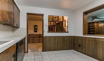 2120 N Divis Ave, Bethany, OK 73008