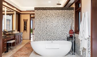 81-555 KAIUE St, Kealakekua, HI 96750