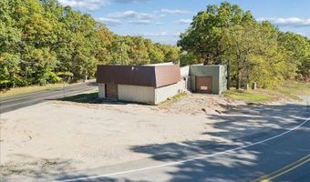 7820 Cascade Rd SE, Ada, MI 49301