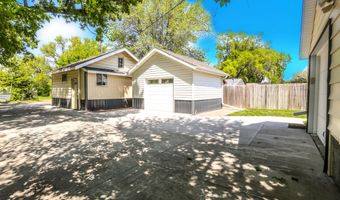 805 NE 1st Ave, Aberdeen, SD 57401
