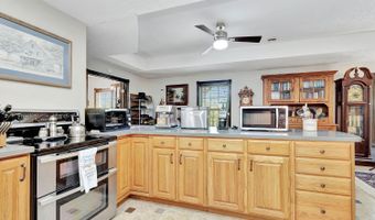 18321 Marlowes Dr, Aurora, IN 47001