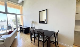 550 Seagaze Dr 2, Oceanside, CA 92054