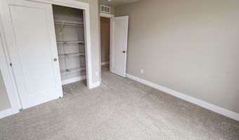 5820 Allerton Dr, Ames, IA 50014