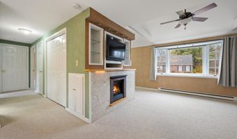 22 Cortland Cir, Bangor, ME 04401