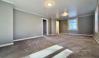 29 Fordway St, Derry, NH 03038