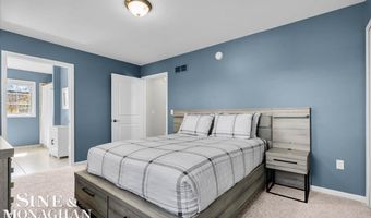 113 Roselawn St, Algonac, MI 48001