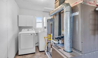 1233 Pacific Ave, Beachwood, NJ 08722