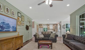 1408 CAPE ST CLAIRE Rd, Annapolis, MD 21409