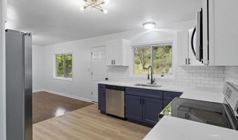 12 Mc Guffey, Athens, OH 45701