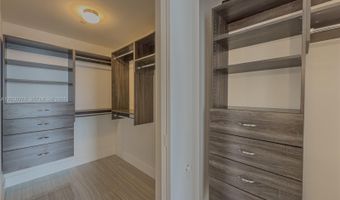 2960 NE 207th St 1104, Aventura, FL 33180
