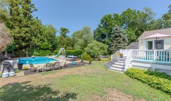 210 Essex Rd, North Kingstown, RI 02852