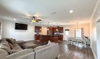 93 Oak Forrest Dr, Adel, GA 31620