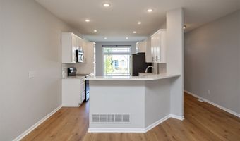 821 NW 21st Ct, Ankeny, IA 50023