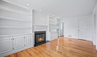 2338 Ramshorn Dr, Allenwood, NJ 08720