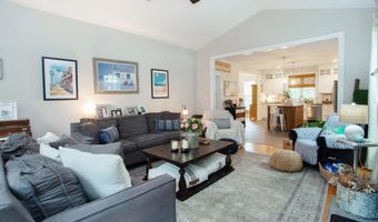 490 New Rd, Avon, CT 06001