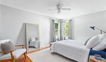 70 Baldwin Orchard Dr, Cranston, RI 02920