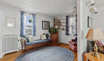 227 High St, Belfast, ME 04915