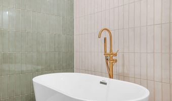 327 N GILMOR St, Baltimore, MD 21223