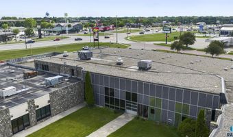 2515 6th St, Brookings, SD 57006