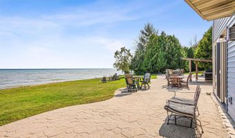 E7379 WASHINGTON Road, Algoma, WI 54201