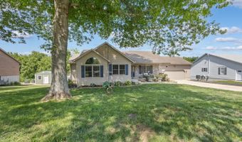 108 Farrar Dr, Aurora, IN 47001