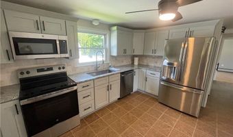 29 TACOMA St, Cranston, RI 02920