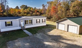 3 Back Rd, Abbot, ME 04406