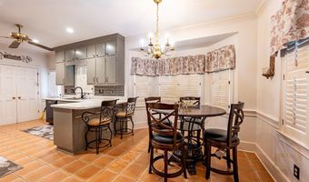 2714 Dover Ln, Albany, GA 31721