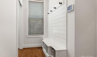 3442 Byrnes St, Charlotte, NC 28205