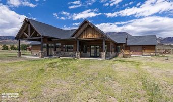 32 Big Creek Dr, Cody, WY 82414