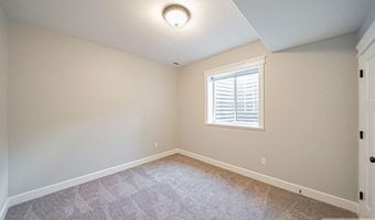 2868 Spring Gulch Dr, Ammon, ID 83406