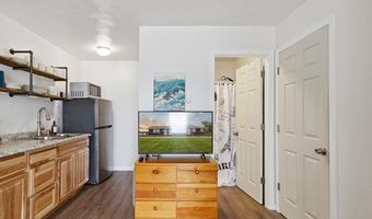 4998 N MAIN St, Long Lake, MI 48743