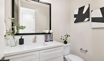 16 W Pine St, Altadena, CA 91001