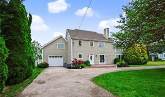20 Roxbury Rd, Narragansett, RI 02882