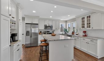 7087 DICK WOODS Rd, Afton, VA 22920