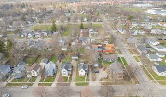 907 E Hunt St, Adrian, MI 49221