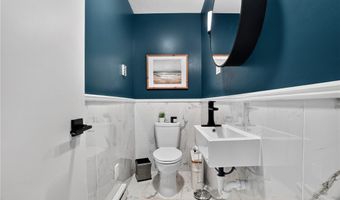 6784 Grandview Dr, Andover, OH 44003