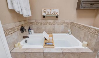 9201 Brookside Cir, Spring Valley, CA 91977
