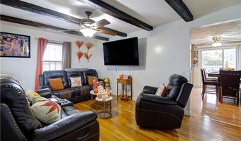 270 Woodward Ave, East Providence, RI 02914