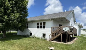 5014 Waller St, Ames, IA 50014