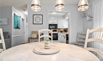 10 Victoria Ln, Bella Vista, AR 72715