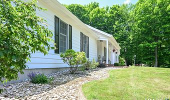 28 Wintergreen Hill Rd, Danbury, CT 06811