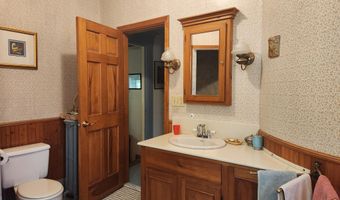 151 Kenduskeag Ave, Bangor, ME 04401