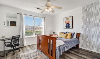 9964 Cardinal St NW, Albuquerque, NM 87114