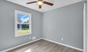 91 Highland Dr, Barnegat, NJ 08005