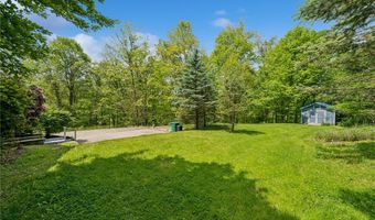 24 McCullough Hill Rd, Amity, PA 15311