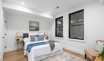 4411 5 ILLINOIS Ave NW, Washington, DC 20011